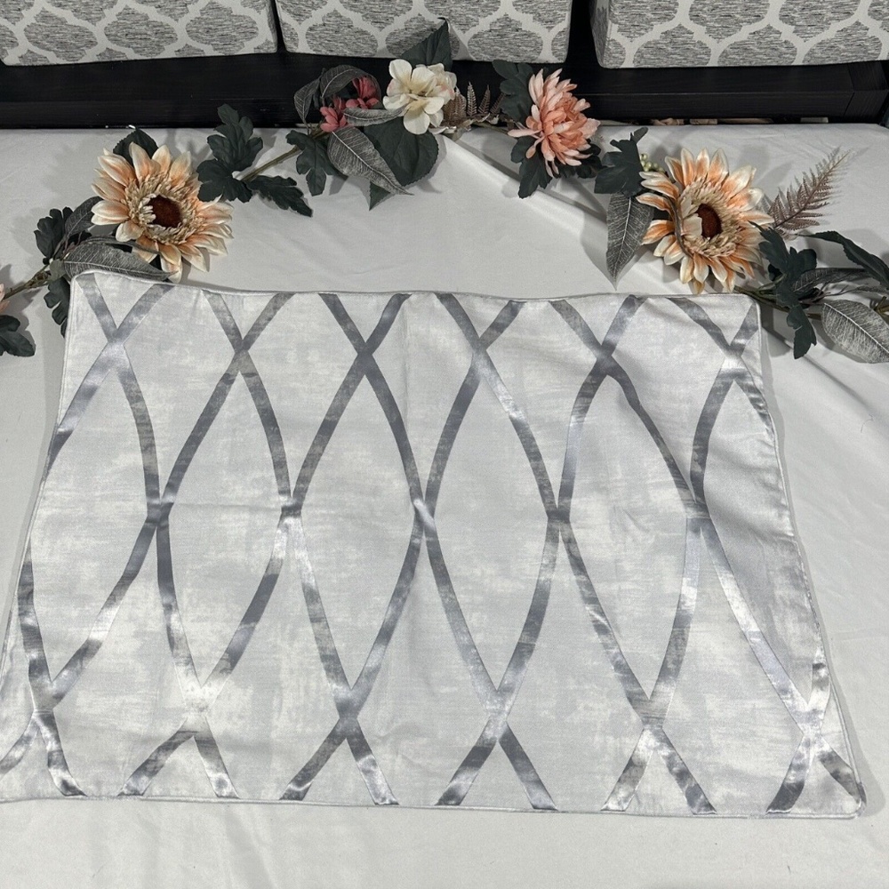 NEW $120 [ 1 Standard ]‎ Pillow Sham for Hotel Collection Dimensional Blue